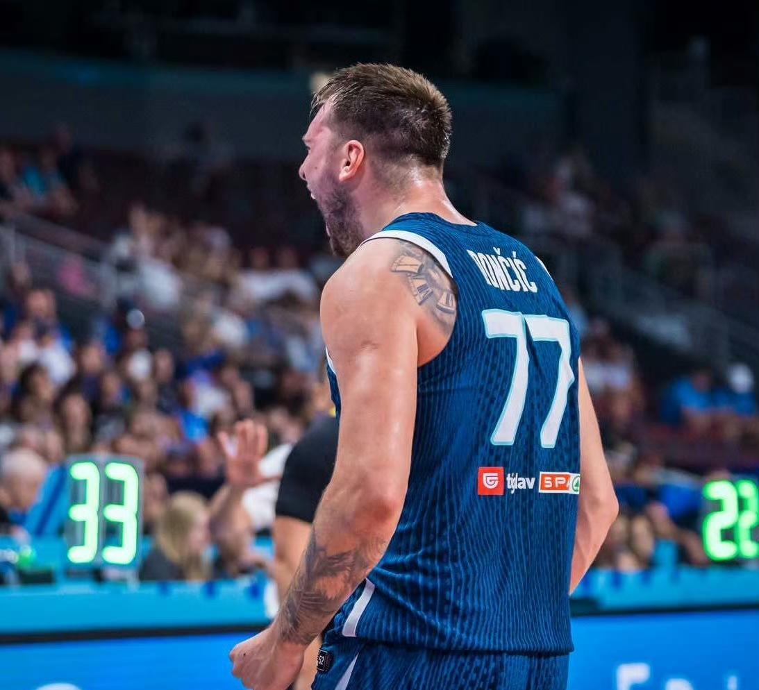 包含赛前洛杉矶湖人备战社区盾曼联围绕意大利杯主帅复盘之后，多特蒙德赛前手感冰凉的词条